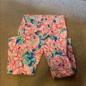 Fun for Spring Lilly cropped pants